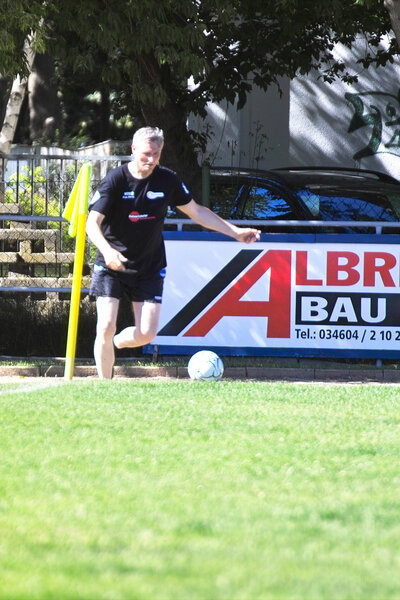 Mit Fußball und „Perspektive 50plus“ zum neuen Arbeitsplatz-1