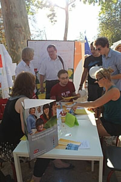Euro-Schulen Bonn repräsentieren ESO auf dem Einheitsfest in Bonn-1